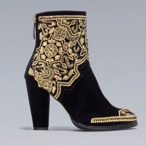 Zara embroidered Black and Gold boots